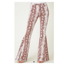 Super Flare Snake Effect Denim